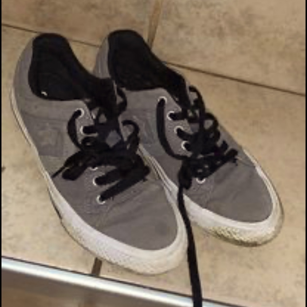 Kids converse